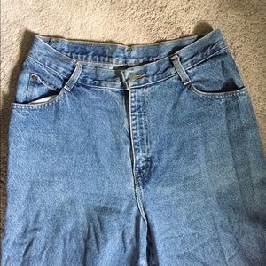 Vintage High Waisted Jeans